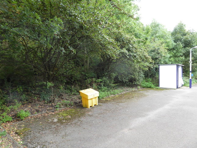 Middlewood platform 1 shelter