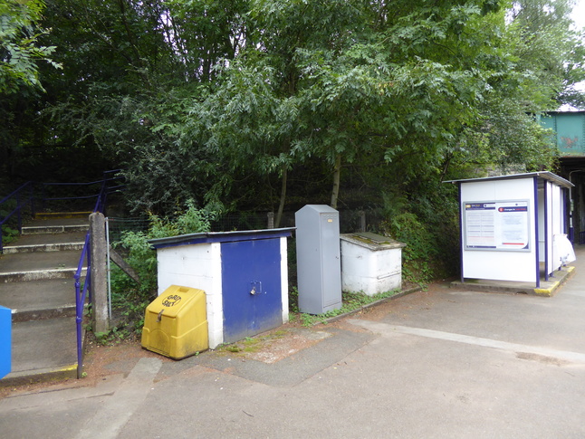 Middlewood platform 2 exit