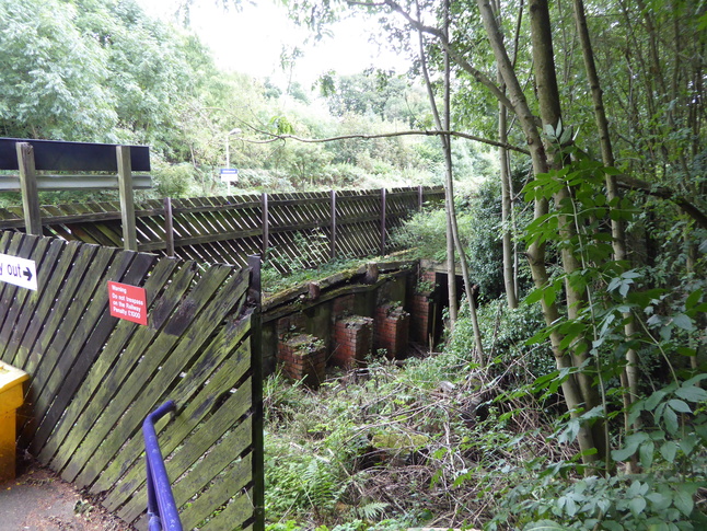 Middlewood disused building