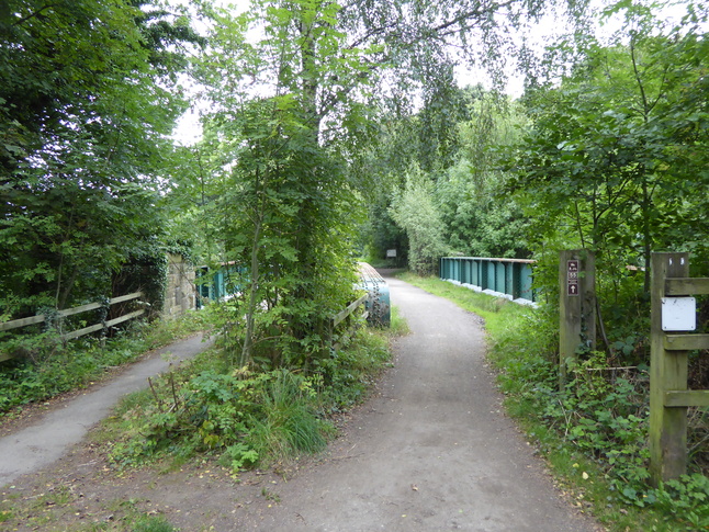 Middlewood higher looking south