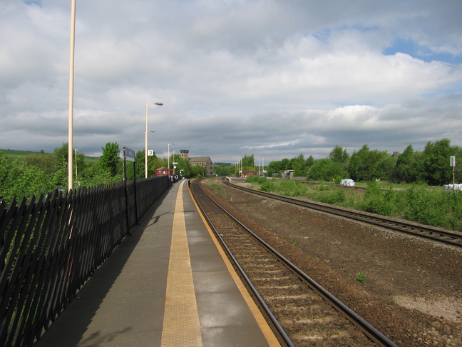 Mirfield platform 3 from end