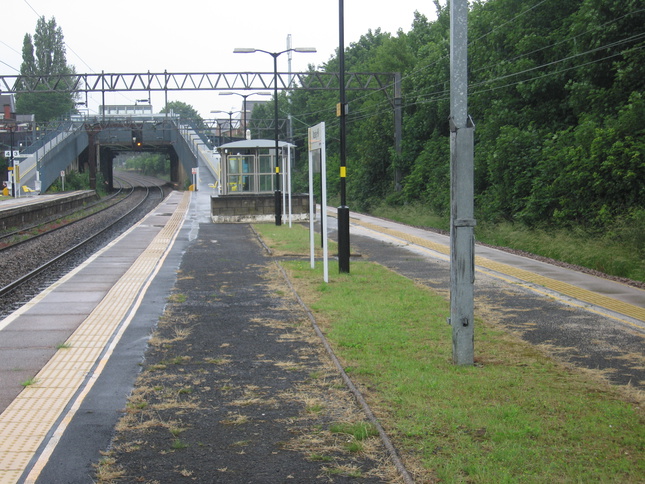 Mossley Hill platforms 1 and 2
looking north