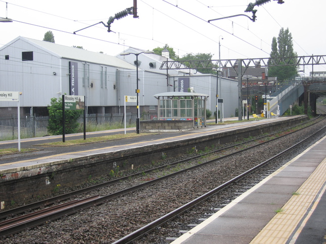Mossley Hill platforms 3 and 4