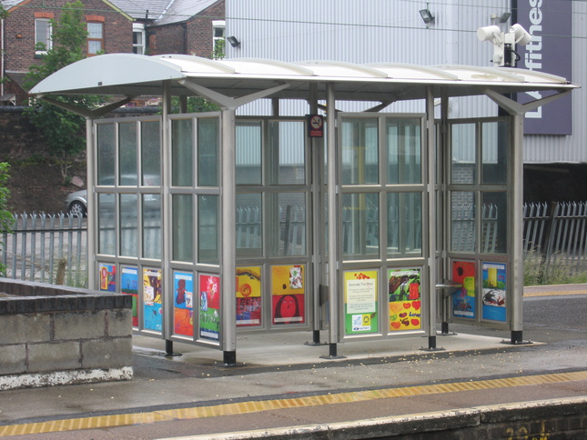 Mossley Hill platforms 3 and 4
shelter