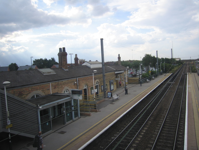 Newark Northgate from
footbridge looking north