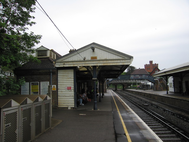 New Milton platform 1 canopy