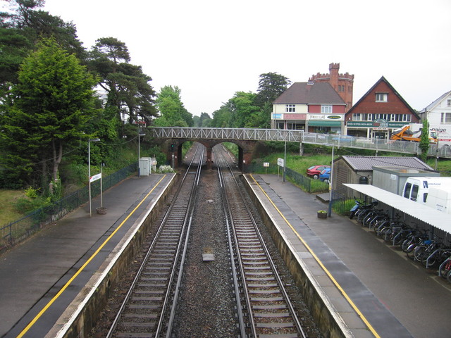 New Milton from footbridge,
looking east