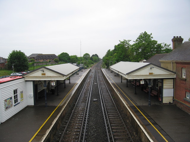 New Milton from footbridge,
looking west