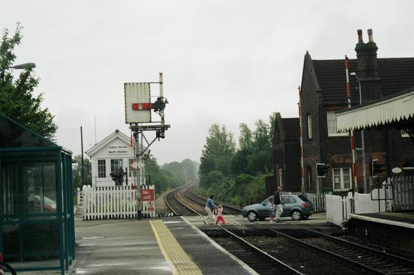 Oulton Broad North level
crossing