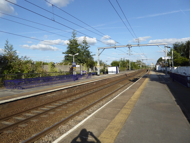 Patricroft platforms looking east