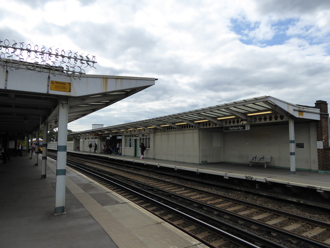 Peckham Rye platform 4