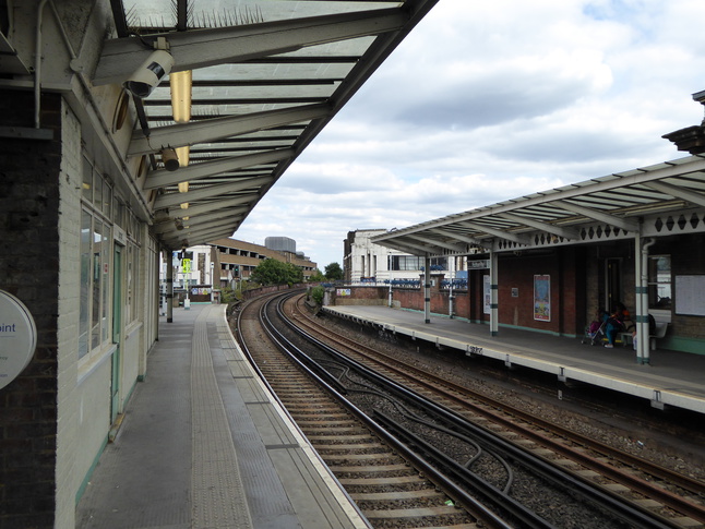 Peckham Rye platform 4 looking west