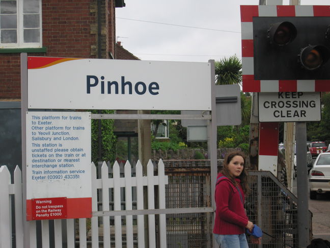 Pinhoe sign