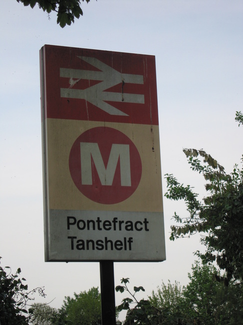 Pontefract Tanshelf sign