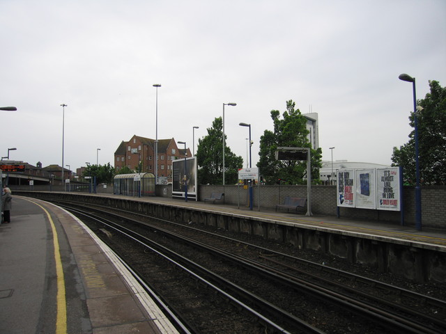 Poole platform 2