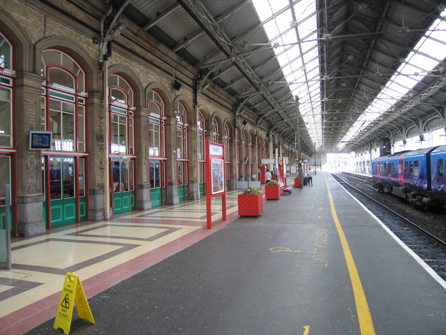 Preston platform 3 looking south