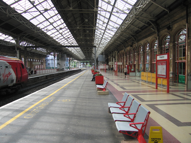 Preston platforms 4 and 5 looking
south