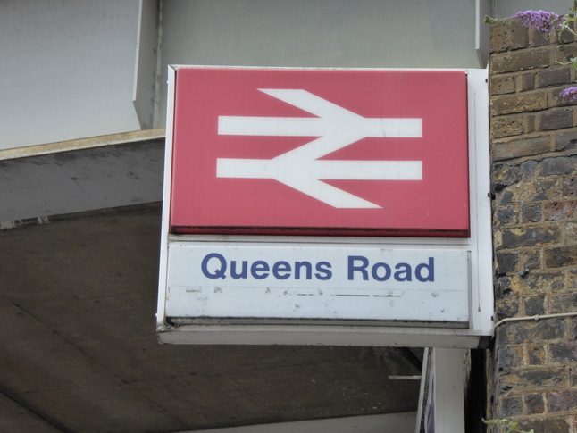 Queens Road Peckham sign