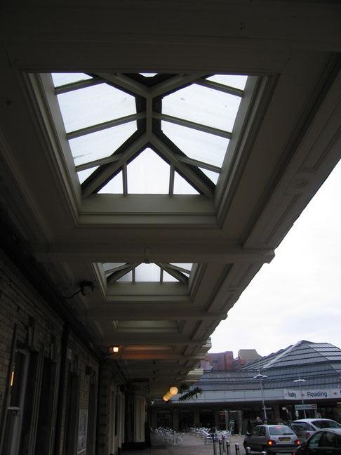 Reading skylights