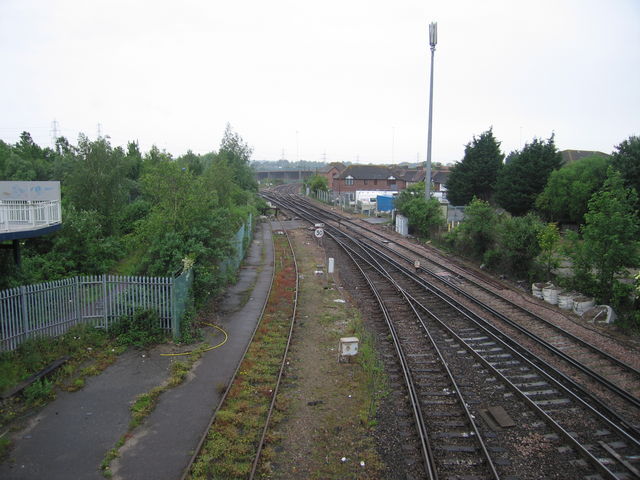 Redbridge from footbridge looking
west