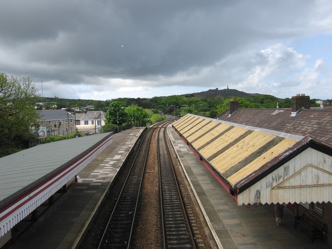 Redruth and monument