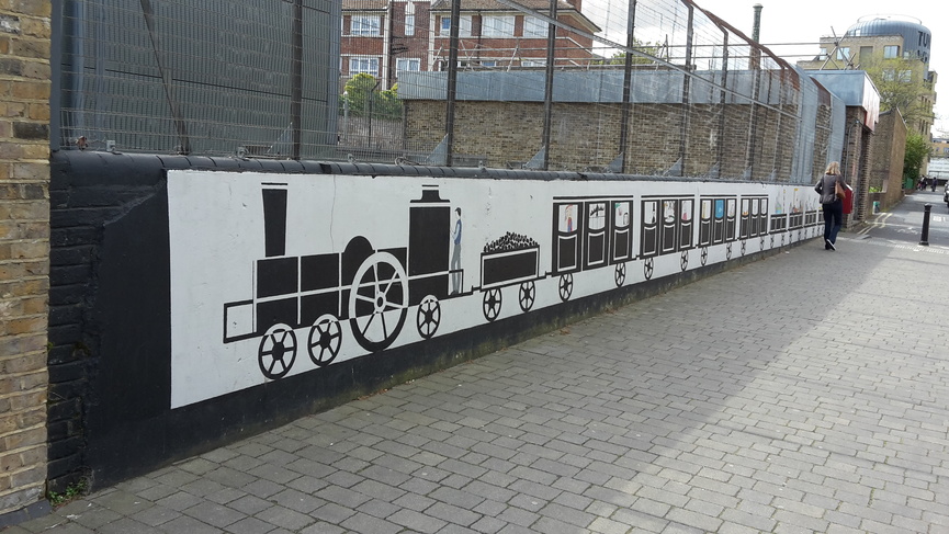 Rotherhithe painted train on
Railway Avenue