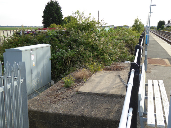 Shippea Hill platform 2 old
shelter