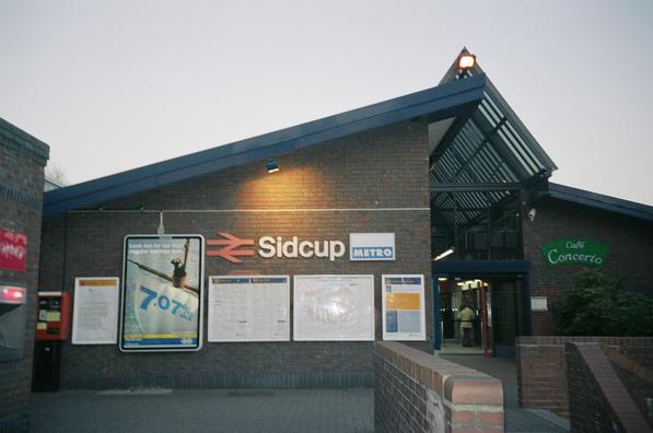 Sidcup entrance/sign
