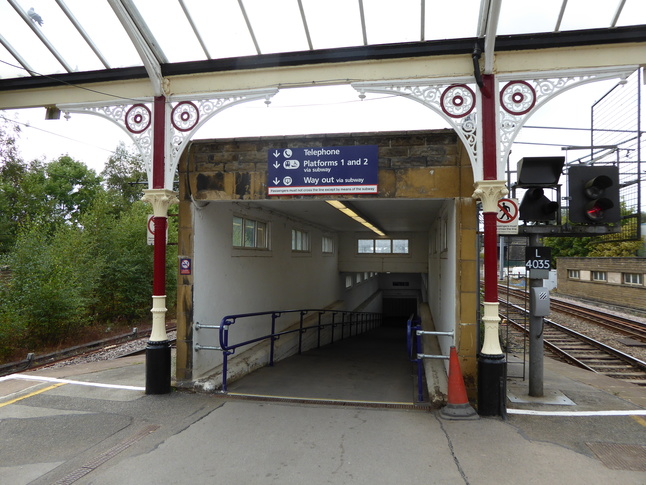 Skipton platforms 3 and 4
subway entrance