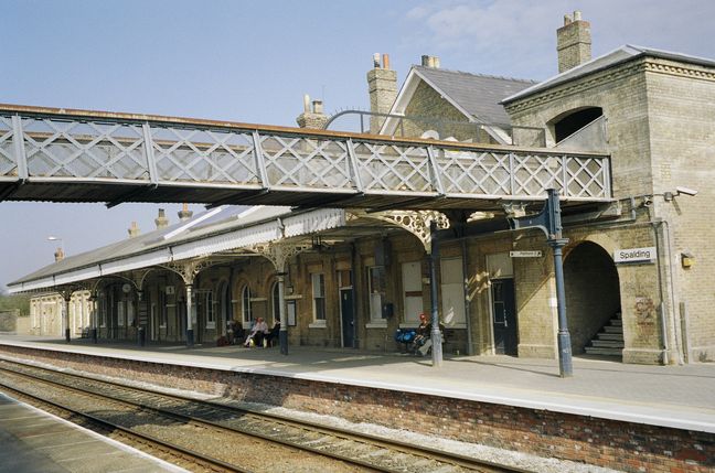 Spalding rear and platform 1