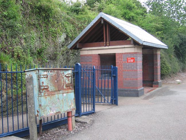 St Budeaux Victoria
Road shelter