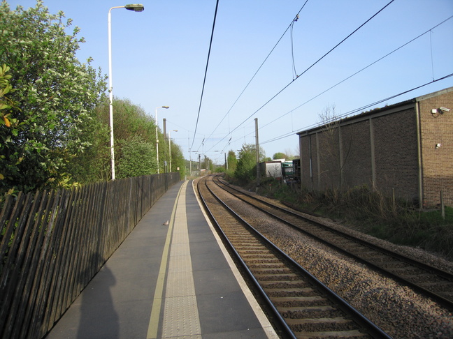 Steeton and Silsden platform 2
looking west