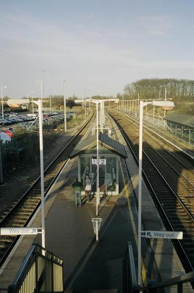 St. Neots platforms 1 and 2