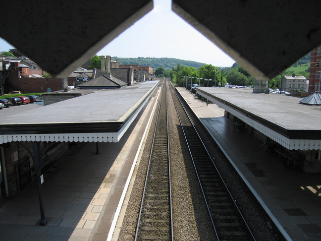 Stroud from footbridge looking east