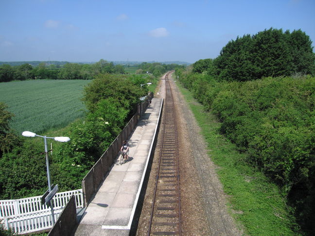 Thornford looking north from
the bridge