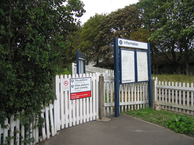 Thurgarton platform 1
entrance