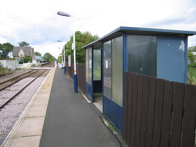 Thurgarton platform 2 shelter