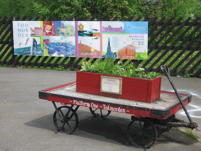 Todmorden luggage trolley