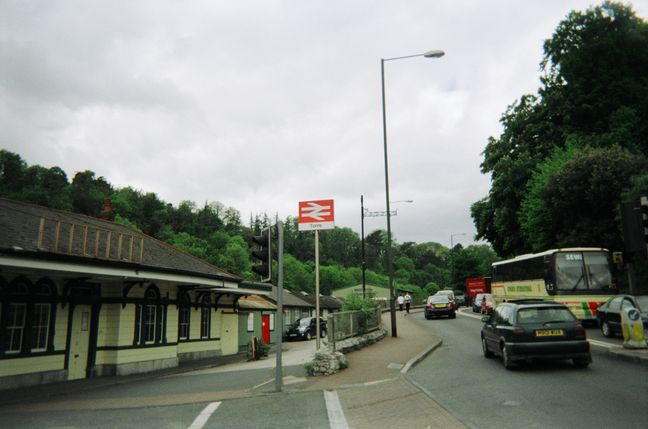 Torre station sign