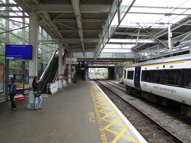 Tottenham Hale platform 1 looking
south