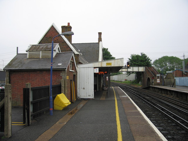 Totton platform 1