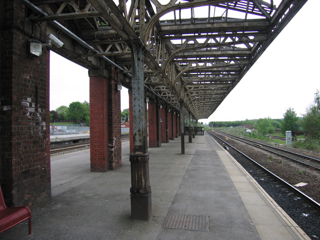 Wakefield Kirkgate platform 3
looking eastwards