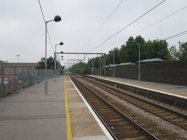 Walthamstow Central looking
west