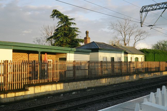 Watlington station buildings