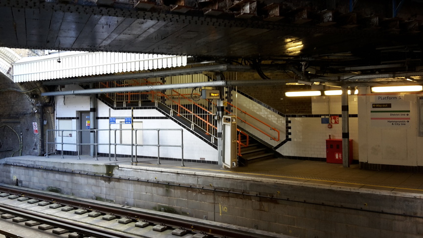 Whitechapel platform 5 exit