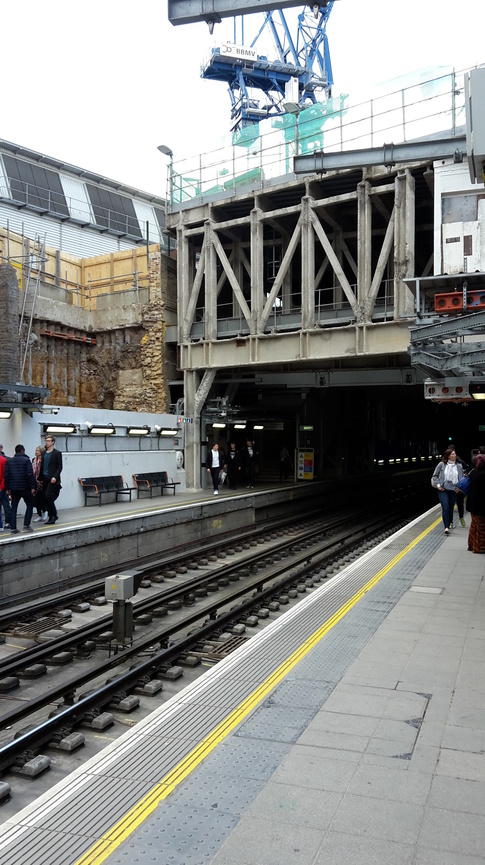 Whitechapel platform 6 looking
south