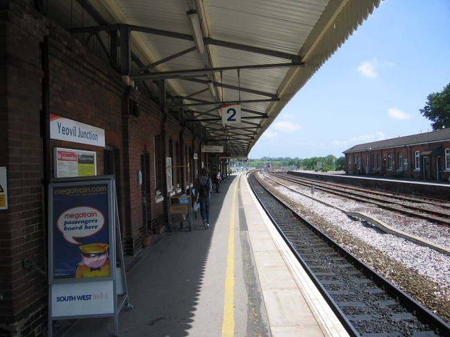 Yeovil Junction platform 2