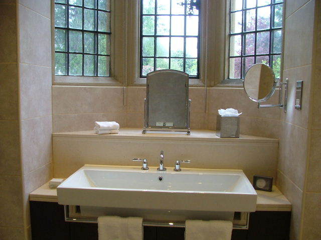 New Forest and Rhinefield House, May 05
