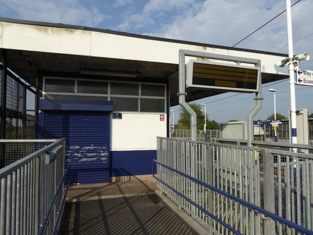 Burnage platform 1 entrance