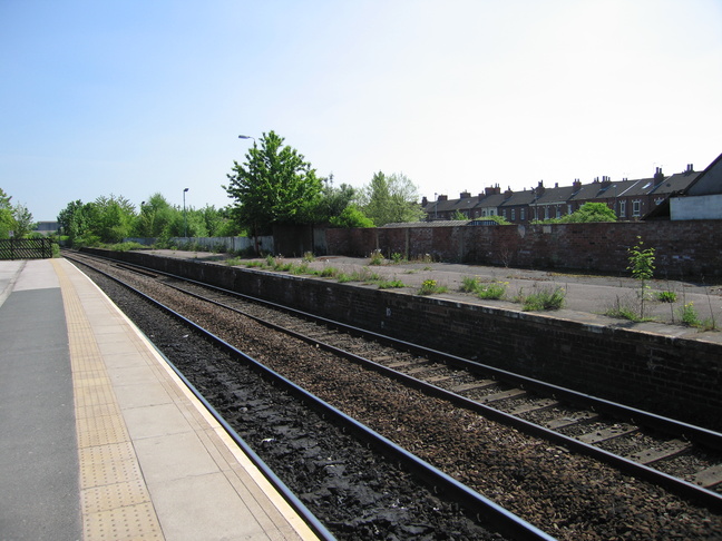 Castleford disused platform